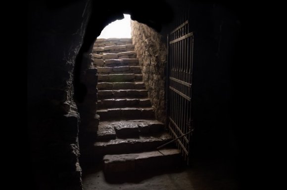 Entreprise pour le débarras de cave de particulier 